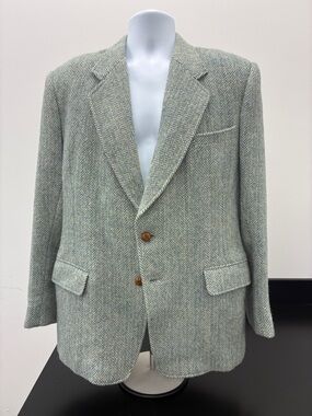 Men’s British  heritage Herringbone Harris tweed  Blazer in Light Gray-Green